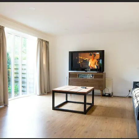 Chalet Op De Veluwe Casa de Férias